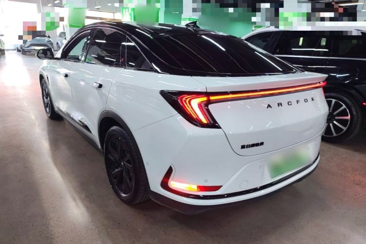 Used ARCFOX Alpha S 2023 650E Forest Edition PRO 175kw Rear Left 45 Deg