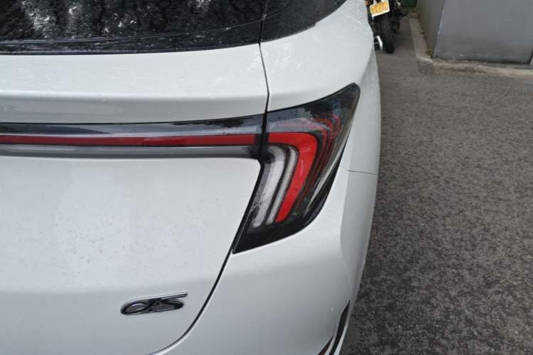 Used ARCFOX Alpha S 2023 735E+ Forest Edition 160kW Right Rear Taillight