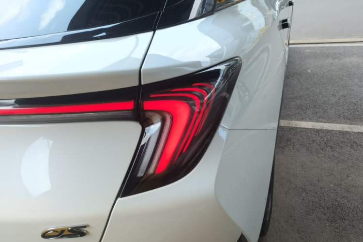 Used ARCFOX Alpha S 2023 735E+ Forest Edition 160kW Right Rear Taillight