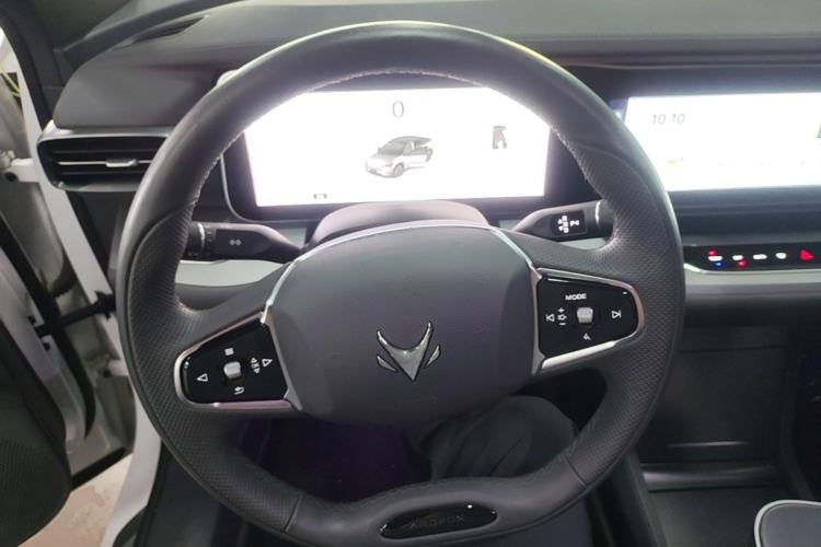 Used ARCFOX Alpha S 2023 650E Forest Edition PRO 175kw Steering Wheel