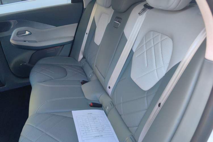 Used ARCFOX Alpha S 2024 Pioneer Edition PRO Left Rear Seat