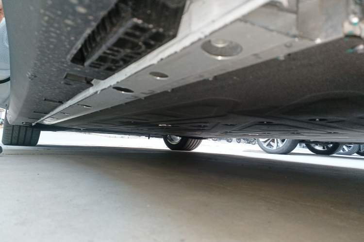 Used ARCFOX Alpha S5 2025 Facelifted 560MAX 185kW Chassis Rear Left