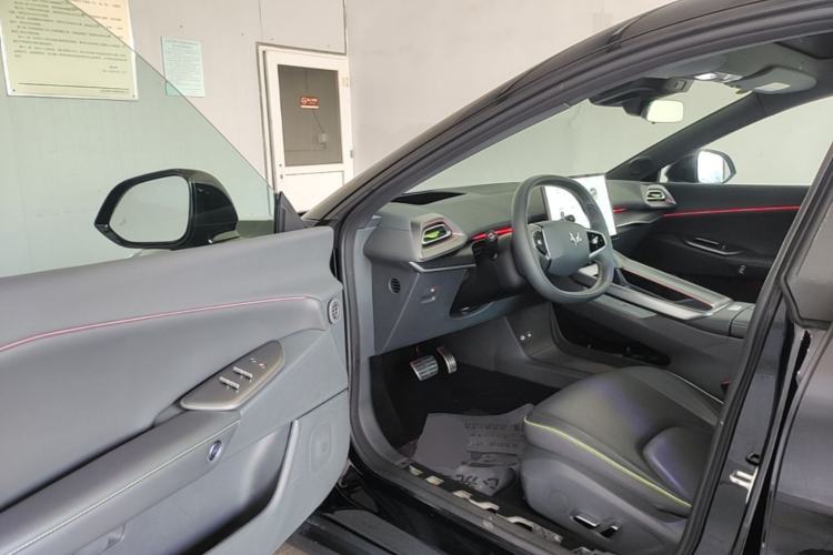 Used ARCFOX Alpha S5 2024 560MAX 185kW Driver Seat