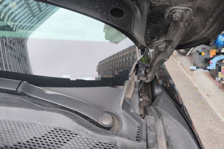 Used ARCFOX Alpha S5 2024 560MAX 185kW Engine Bay Left