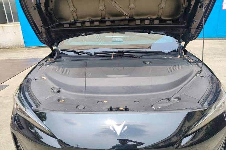 Used ARCFOX Alpha S5 2024 560PRO 185kW Engine Bay