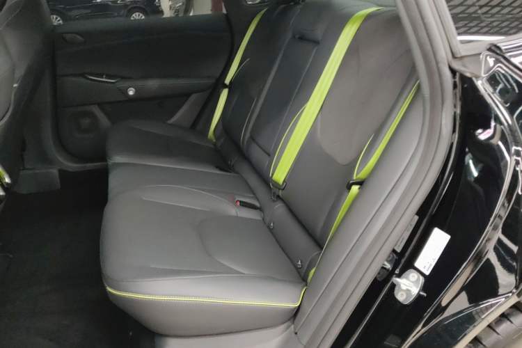 Used ARCFOX Alpha S5 2024 560MAX 185kW Interior 4