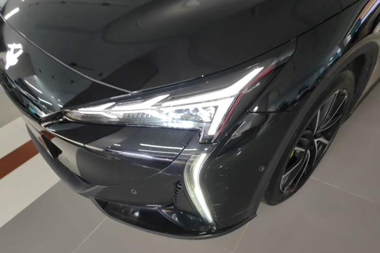 Used ARCFOX Alpha S5 2024 708MAX 200kW Left Front Headlight