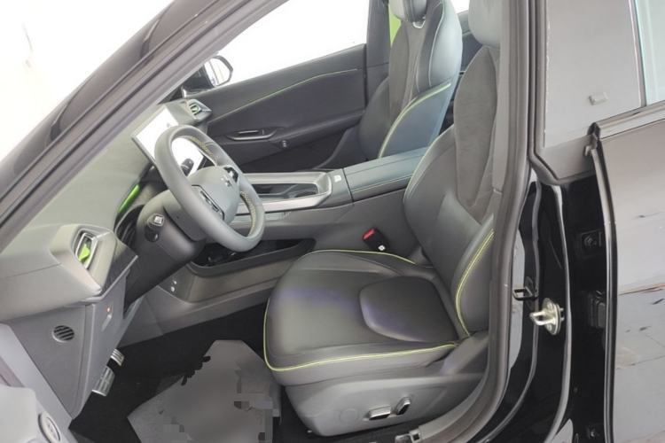 Used ARCFOX Alpha S5 2024 560MAX 185kW Left Front Seat