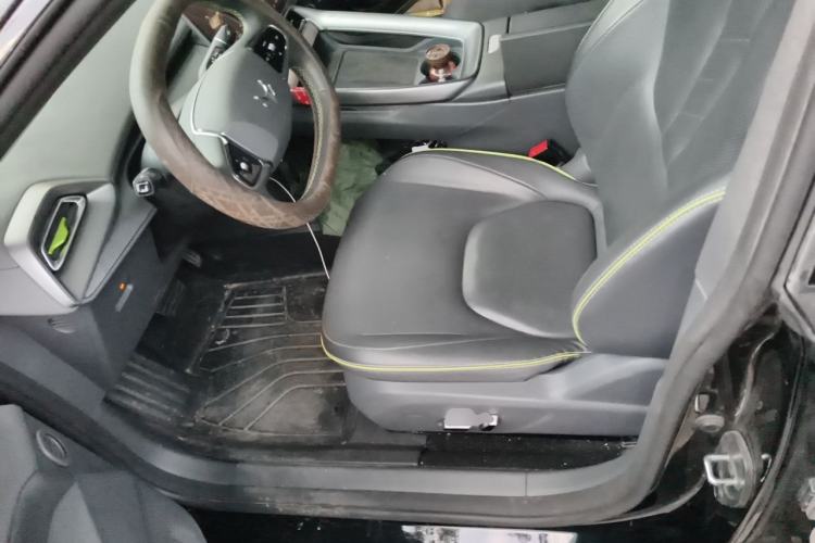Used ARCFOX Alpha S5 2024 560MAX 185kW Left Front Seat