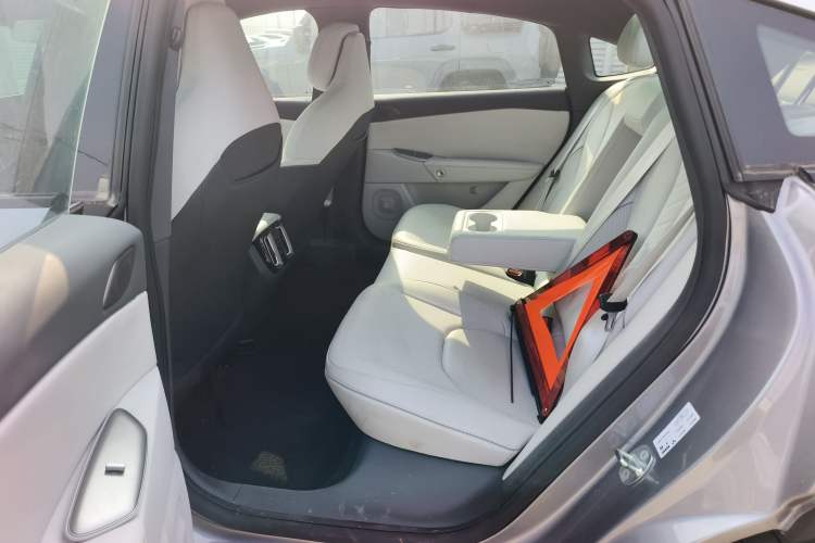 Used ARCFOX Alpha S5 2024 708MAX 200kW Left Rear Seat