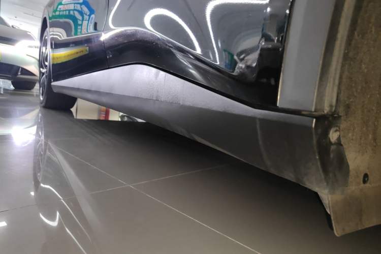 Used ARCFOX Alpha S5 2024 708MAX 200kW Left Side Sill