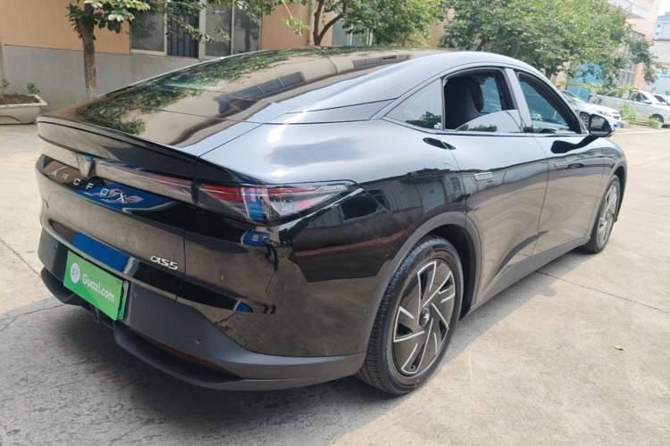 Used ARCFOX Alpha S5 2024 560PRO 185kW Rear Right 45 Deg