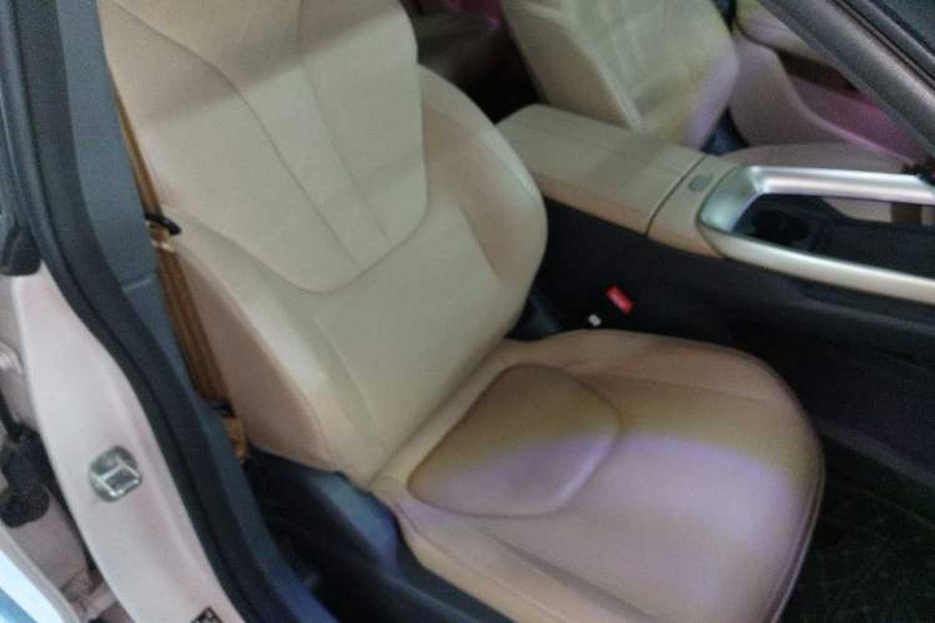Used ARCFOX Alpha S5 2024 650ULTRA 390kW Right Front Seat