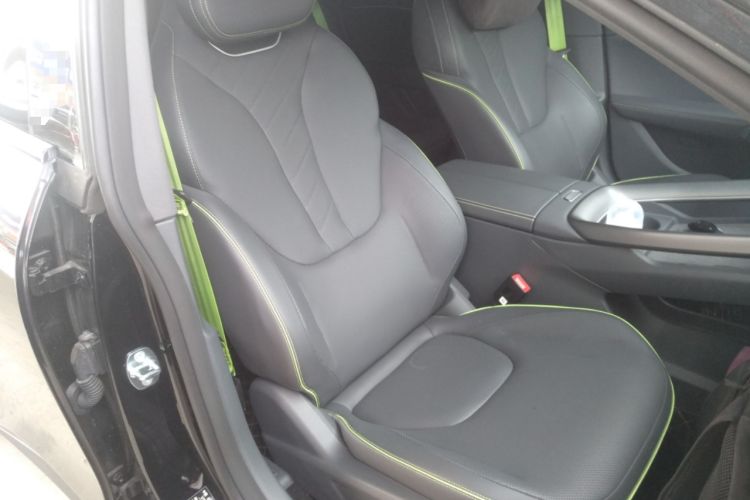 Used ARCFOX Alpha S5 2024 560MAX 185kW Right Front Seat