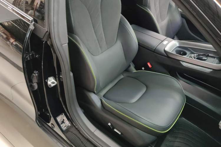 Used ARCFOX Alpha S5 2024 560MAX 185kW Right Front Seat