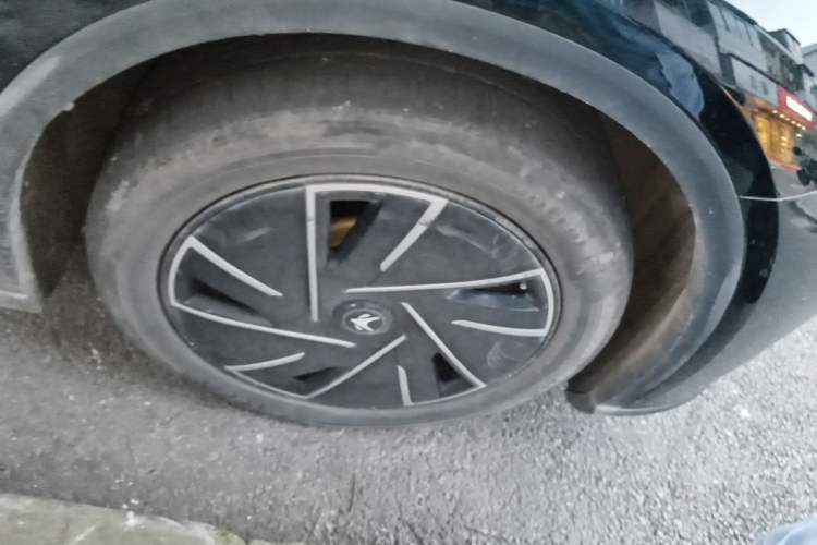 Used ARCFOX Alpha S5 2024 560MAX 185kW Right Front Wheel Hub