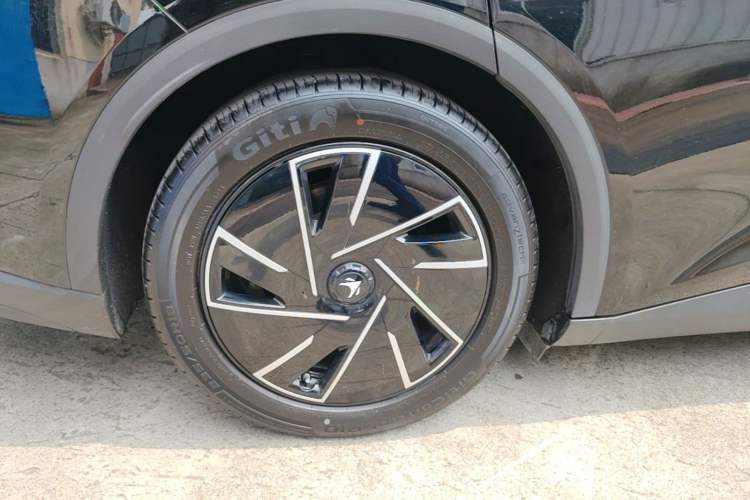 Used ARCFOX Alpha S5 2024 560PRO 185kW Right Rear Wheel Hub