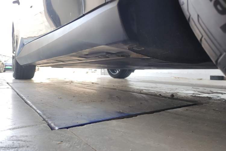 Used ARCFOX Alpha S5 2024 560MAX 185kW Right Side Sill