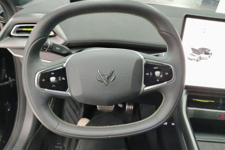 Used ARCFOX Alpha S5 2024 560MAX 185kW Steering Wheel