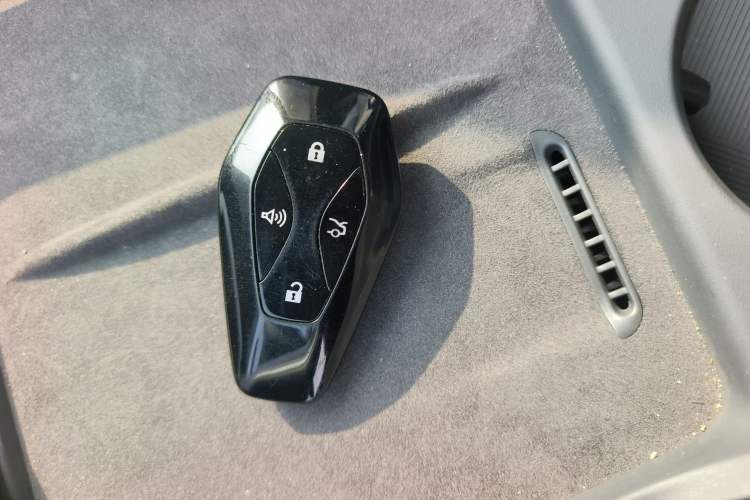 Used ARCFOX Alpha S5 2024 708MAX 200kW Vehicle Key