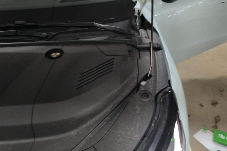 Used ARCFOX Alpha S5 2024 560MAX 185kW Engine Bay Left