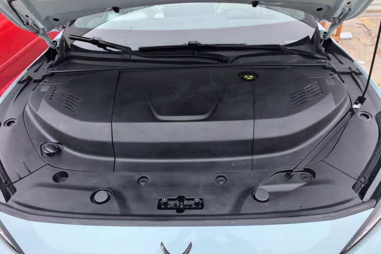 Used ARCFOX Alpha S5 2024 560PRO 185kW Engine Bay