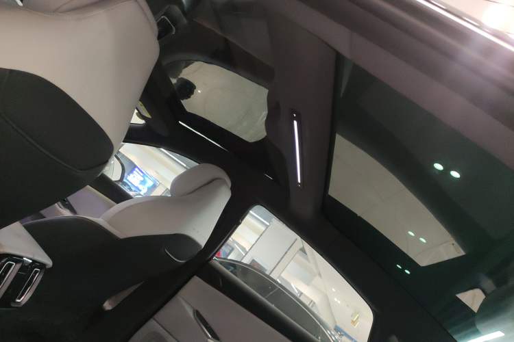 Used ARCFOX Alpha S5 2024 560MAX 185kW Headliner