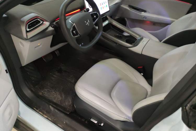Used ARCFOX Alpha S5 2024 560MAX 185kW Left Front Seat
