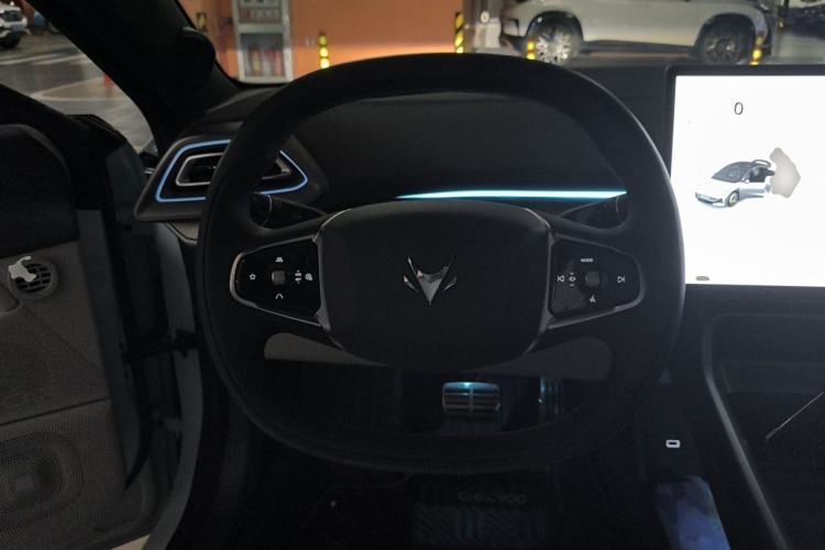 Used ARCFOX Alpha S5 2024 560MAX 185kW Steering Wheel