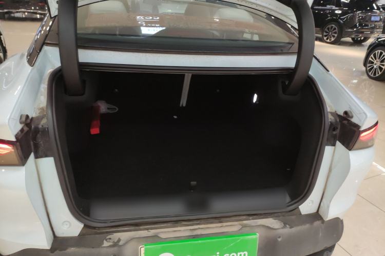 Used ARCFOX Alpha S5 2024 560MAX 185kW Trunk