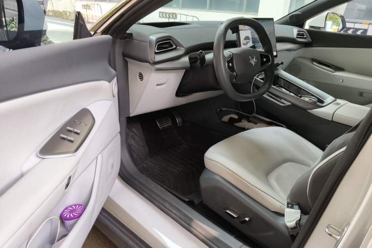 Used ARCFOX Alpha S5 2024 560MAX 185kW Driver Seat
