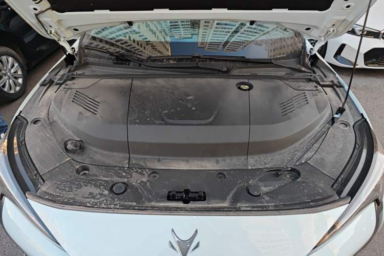 Used ARCFOX Alpha S5 2024 560MAX 185kW Engine Bay