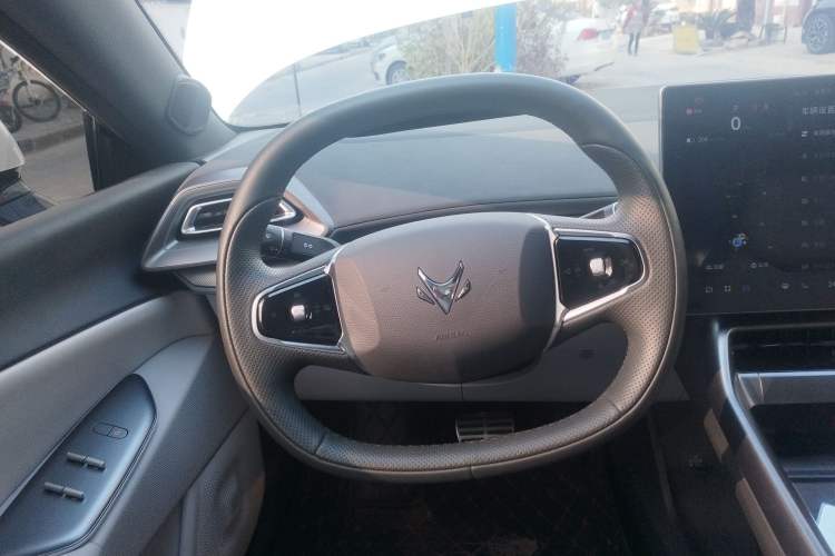 Used ARCFOX Alpha S5 2024 560MAX 185kW Steering Wheel