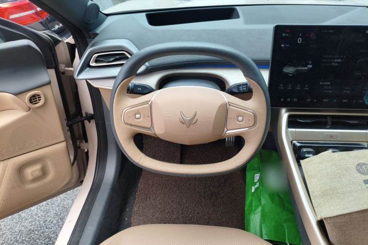 Used ARCFOX Alpha S5 2024 708MAX 200kW Steering Wheel