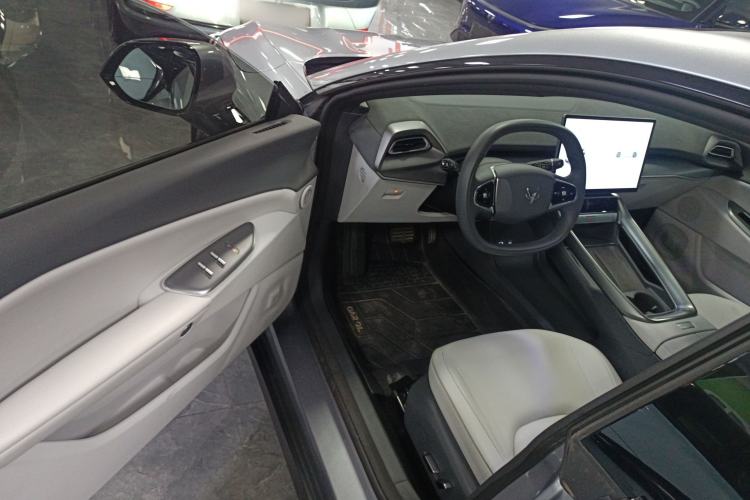 Used ARCFOX Alpha S5 2024 560PRO 185kW Driver Seat