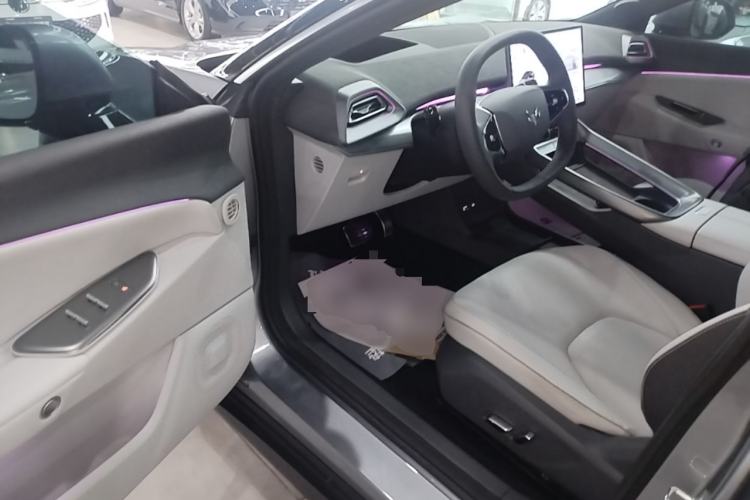 Used ARCFOX Alpha S5 2024 560MAX 185kW Driver Seat