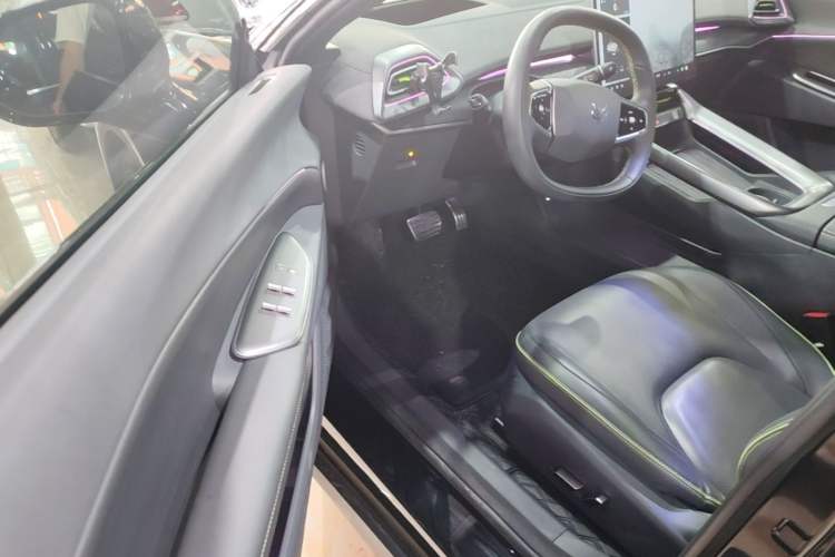 Used ARCFOX Alpha S5 2024 560MAX 185kW Driver Seat