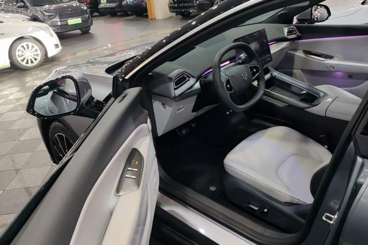 Used ARCFOX Alpha S5 2024 560MAX 185kW Driver Seat