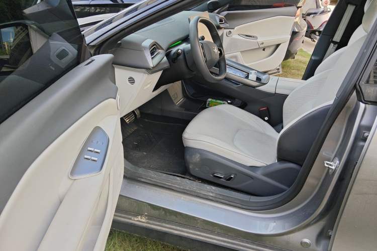 Used ARCFOX Alpha S5 2024 560MAX 185kW Driver Seat