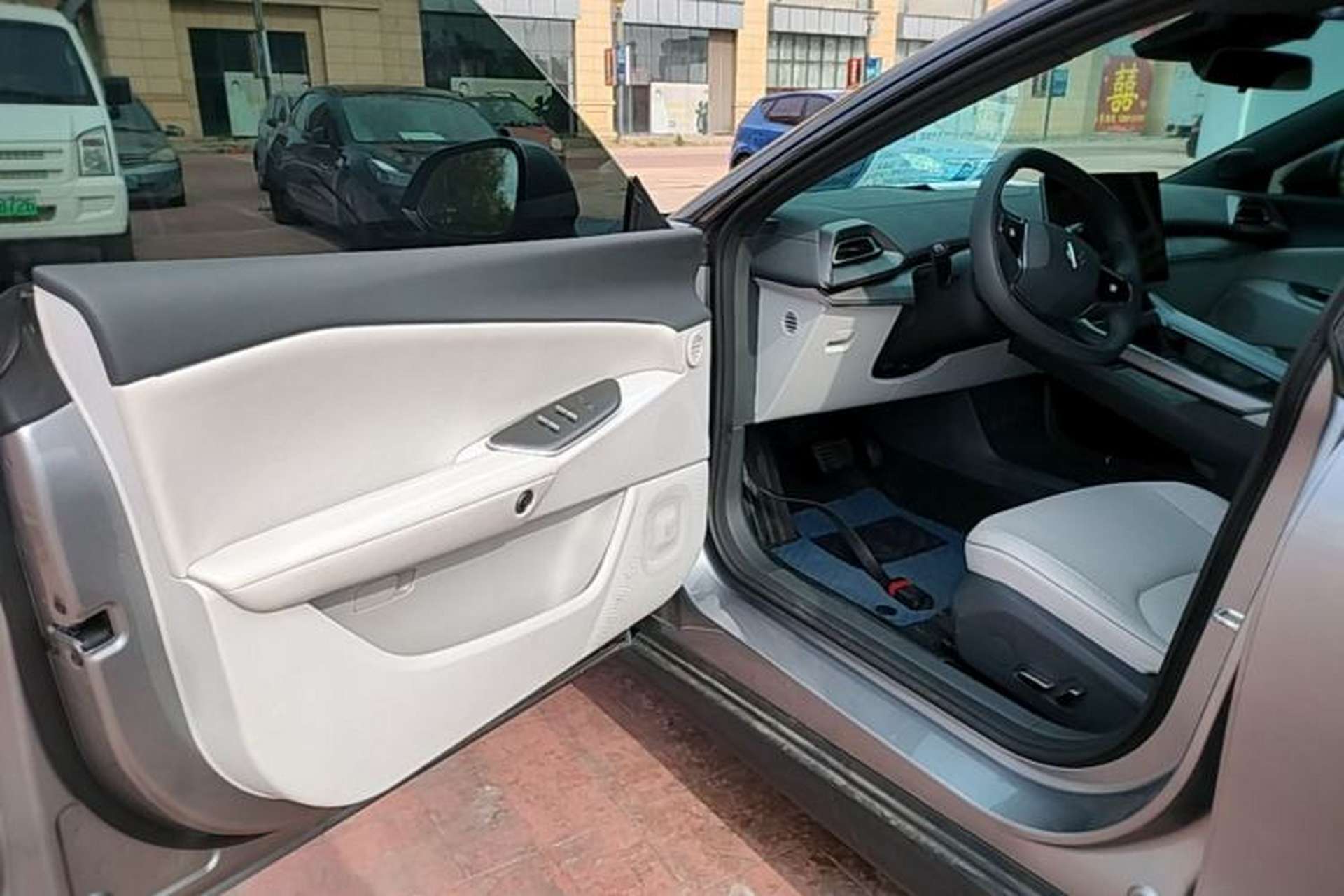 Used ARCFOX Alpha S5 2024 560PRO 185kW Driver Seat