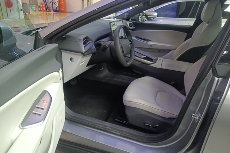 Used ARCFOX Alpha S5 2024 560PRO 185kW Driver Seat