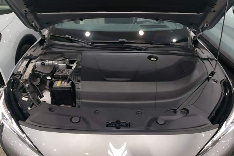 Used ARCFOX Alpha S5 2024 560MAX 185kW Engine Bay
