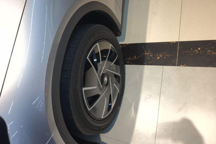 Used ARCFOX Alpha S5 2024 560PRO 185kW Exterior 1