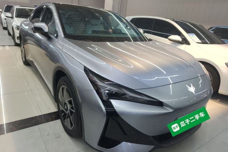 Used ARCFOX Alpha S5 2024 560PRO 185kW Front Right 45 Deg