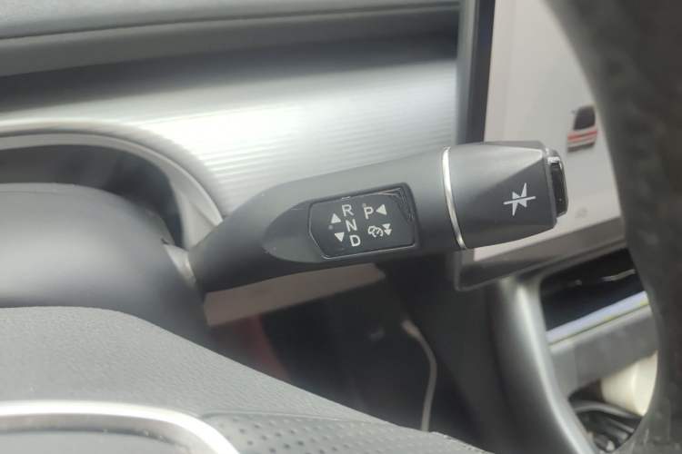 Used ARCFOX Alpha S5 2024 560PRO 185kW Gear Lever