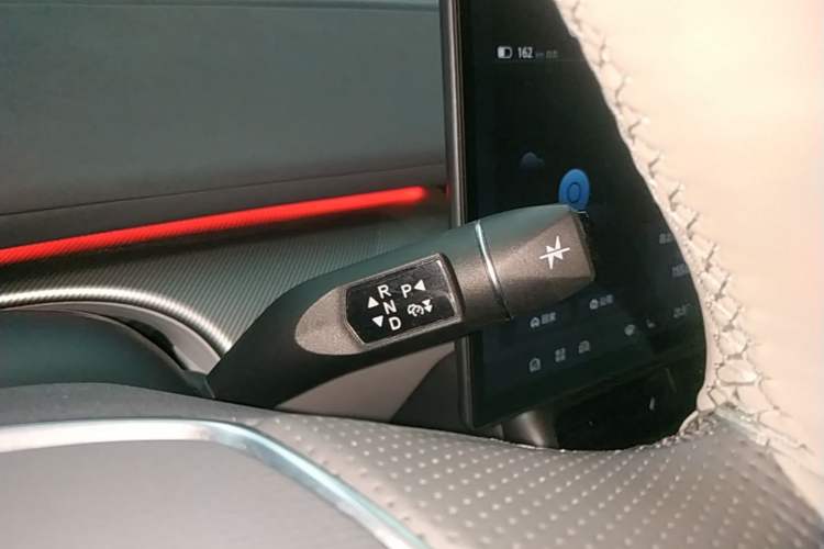 Used ARCFOX Alpha S5 2024 560MAX 185kW Gear Lever