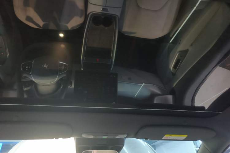 Used ARCFOX Alpha S5 2024 560PRO 185kW Headliner