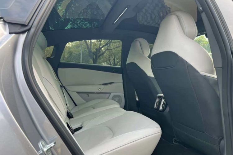 Used ARCFOX Alpha S5 2024 560MAX 185kW Interior 2