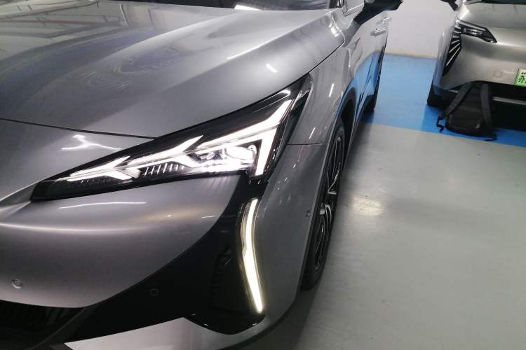 Used ARCFOX Alpha S5 2024 560MAX 185kW Left Front Headlight