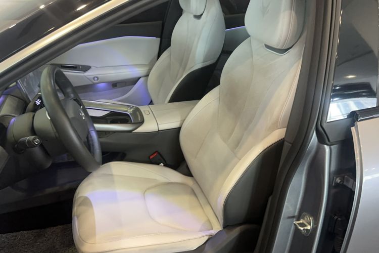 Used ARCFOX Alpha S5 2024 560MAX 185kW Left Front Seat